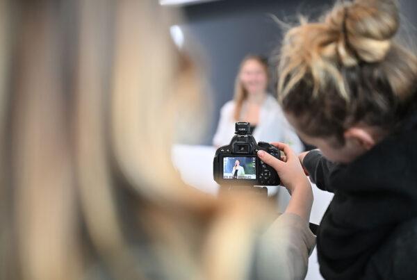 Videokurs & Fotokurs: Umgang mit Iphone, Smartphone, DSLR, DSLM Workshop